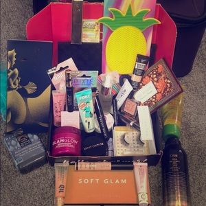 Makeup Boxes! $80 2 full sized products 20 Minis!